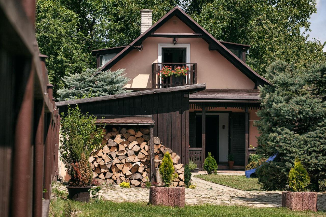 Prazdninovy Dom Eliska*** Villa Rajecka Lesna ภายนอก รูปภาพ